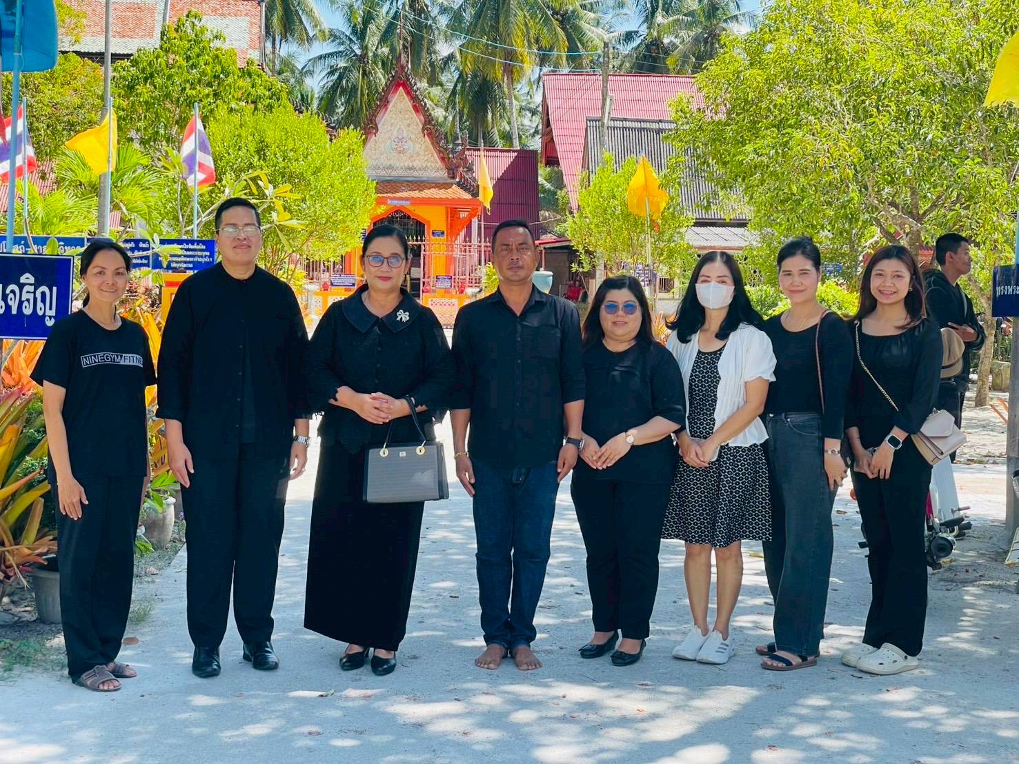 🤍🤍 ผอ.สกร.ระดับอำเภอปะนาเระ ร่วมพิธีฌาปนกิจ  บิดาเจ้าพนักงานธุรการ🤍🤍