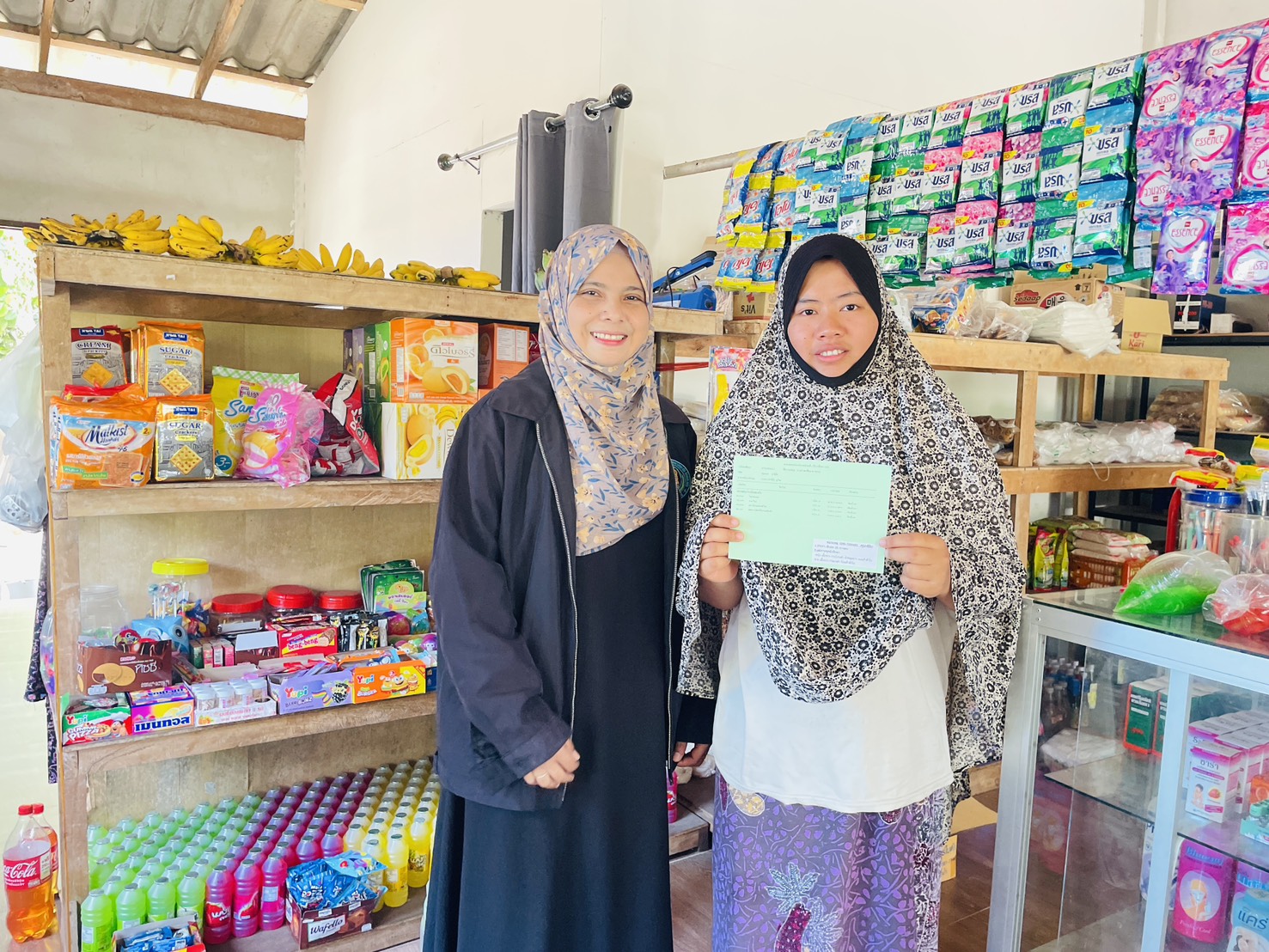 ศกร.ระดับตำบลมะนังยง ลงพื้นที่มอบตารางสอบปลายภาค เตรียมความพร้อมนักศึกษา ภาคเรียนที่ 2/2568