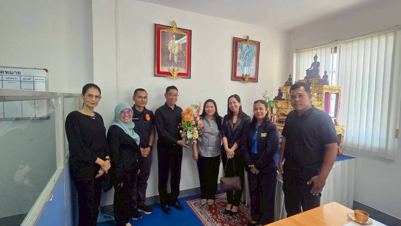 สกร.หนองจิก ผสานพลังหัวหน้าส่วนราชการ ร่วมยินดีปลัดอาวุโสท่านใหม่ 💐✨