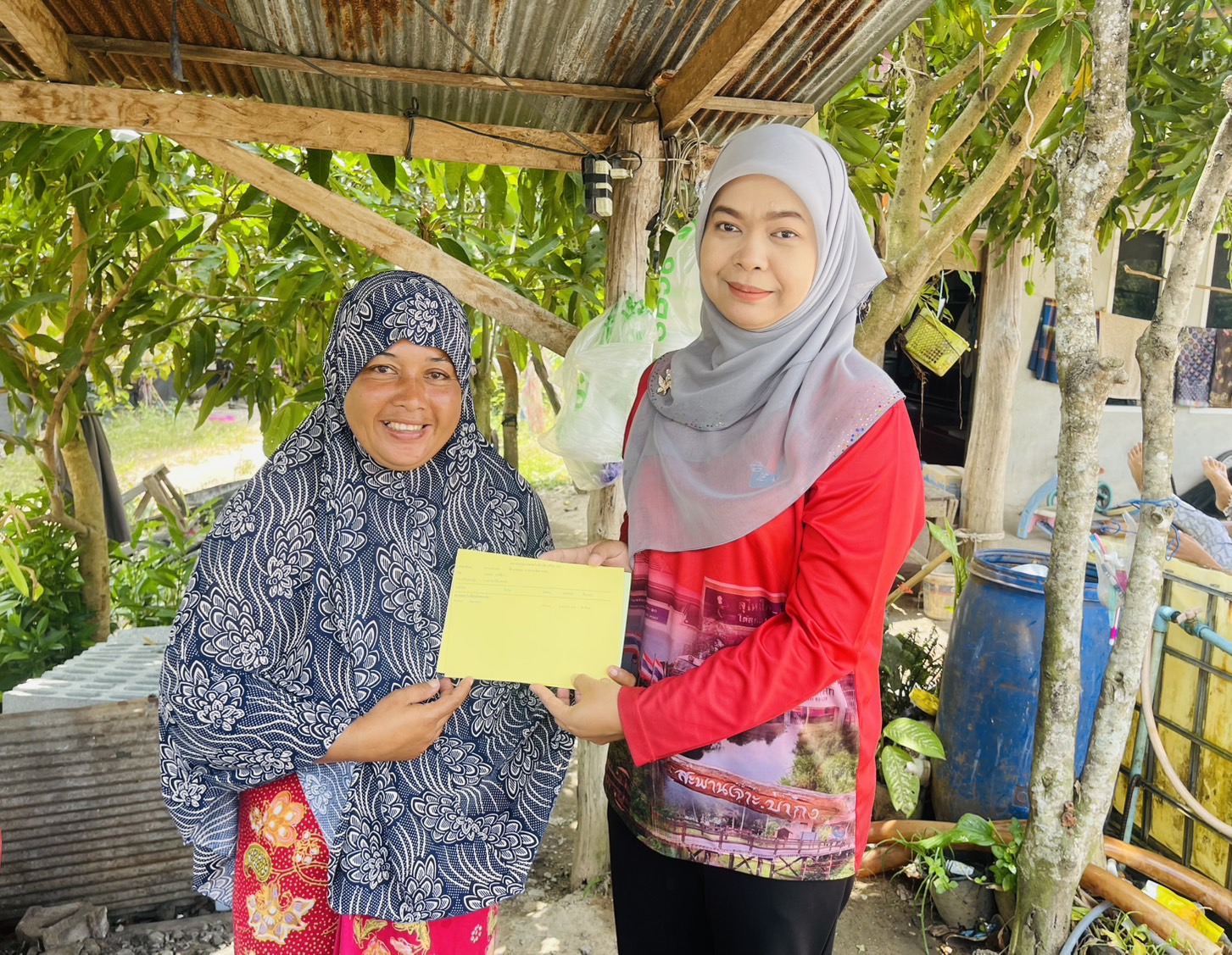 ดำเนินการแจกตารางสอบปลายภาคเรียนให้แก่ผู้เรียน ประจำภาคเรียนที่ 2 ปีการศึกษา 2568