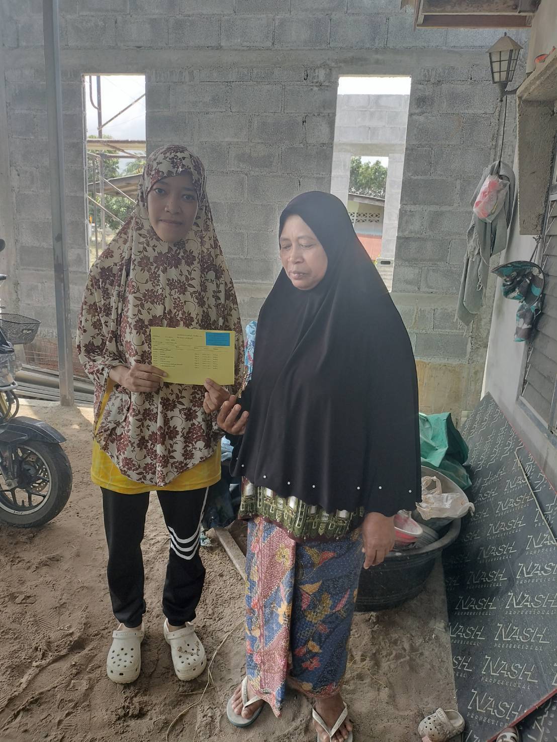 ศกร.ระดับตำบลตาลีอายร์ ลงพื้นที่มอบตารางสอบปลายภาค เตรียมความพร้อมนักศึกษา ภาคเรียนที่ 2/2568