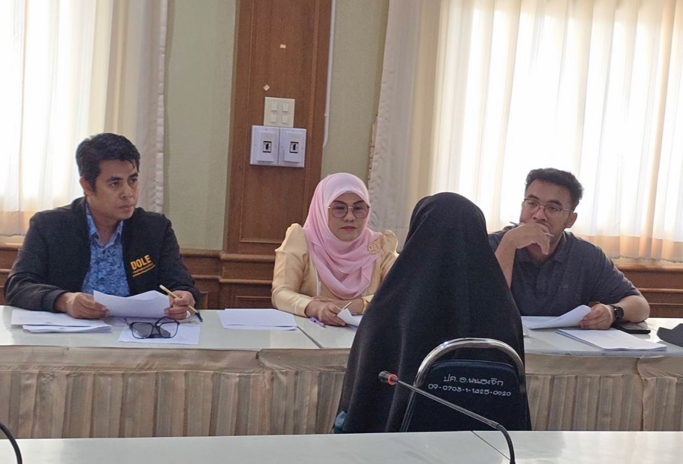 ผอ.สกร.หนองจิก และบุคลากรครูร่วมร่วมเป็นคณะกรรมการสัมภาษณ์นักเรียนที่สมัครเข้าร่วมโครงการ“สายใจไทย สู่ใจใต้“ รุ่นที่ 46