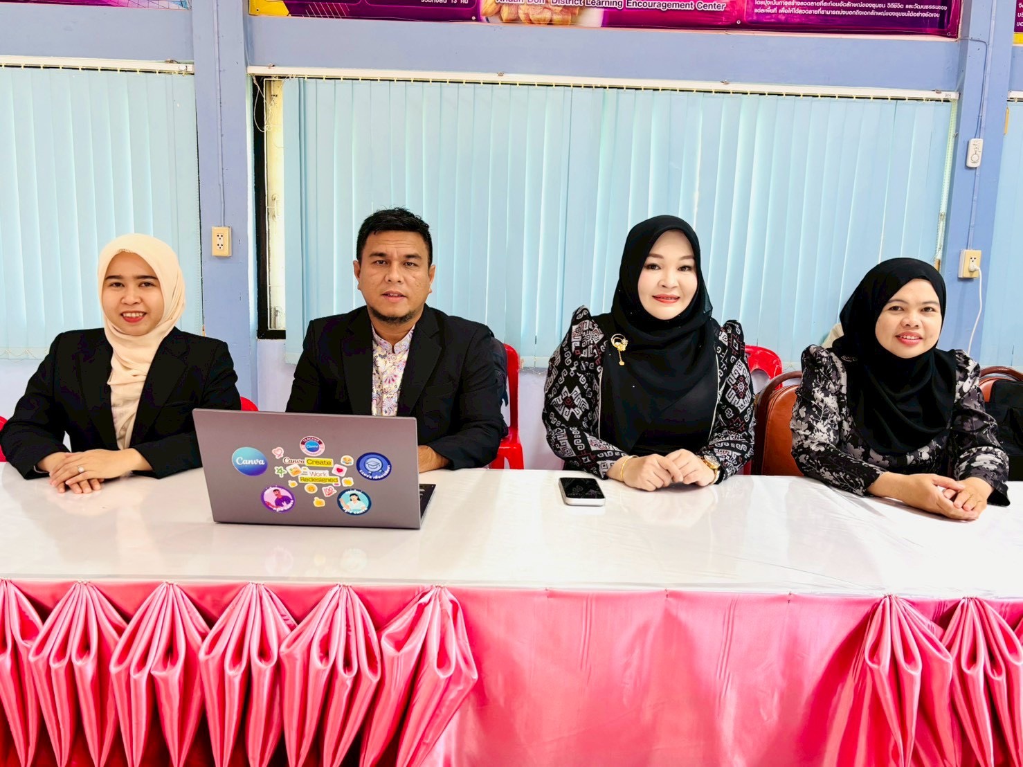 สกร.ระดับอำเภอไม้แก่นเข้าร่วมการประกวดห้องสมุดเสมือน  (Virtual Library) ภายใต้แนวคิด อ่านเปลี่ยนชีวิต ประจำปี พ.ศ.2569