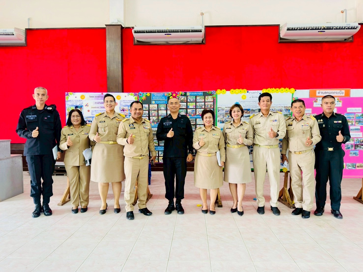 🤍🤍 ผอ.สกร.ระดับอำเภอปะนาเระ ร่วมชมนิทรรศการวันคณะกรรมการหมู่บ้าน (กม.)🤍🤍