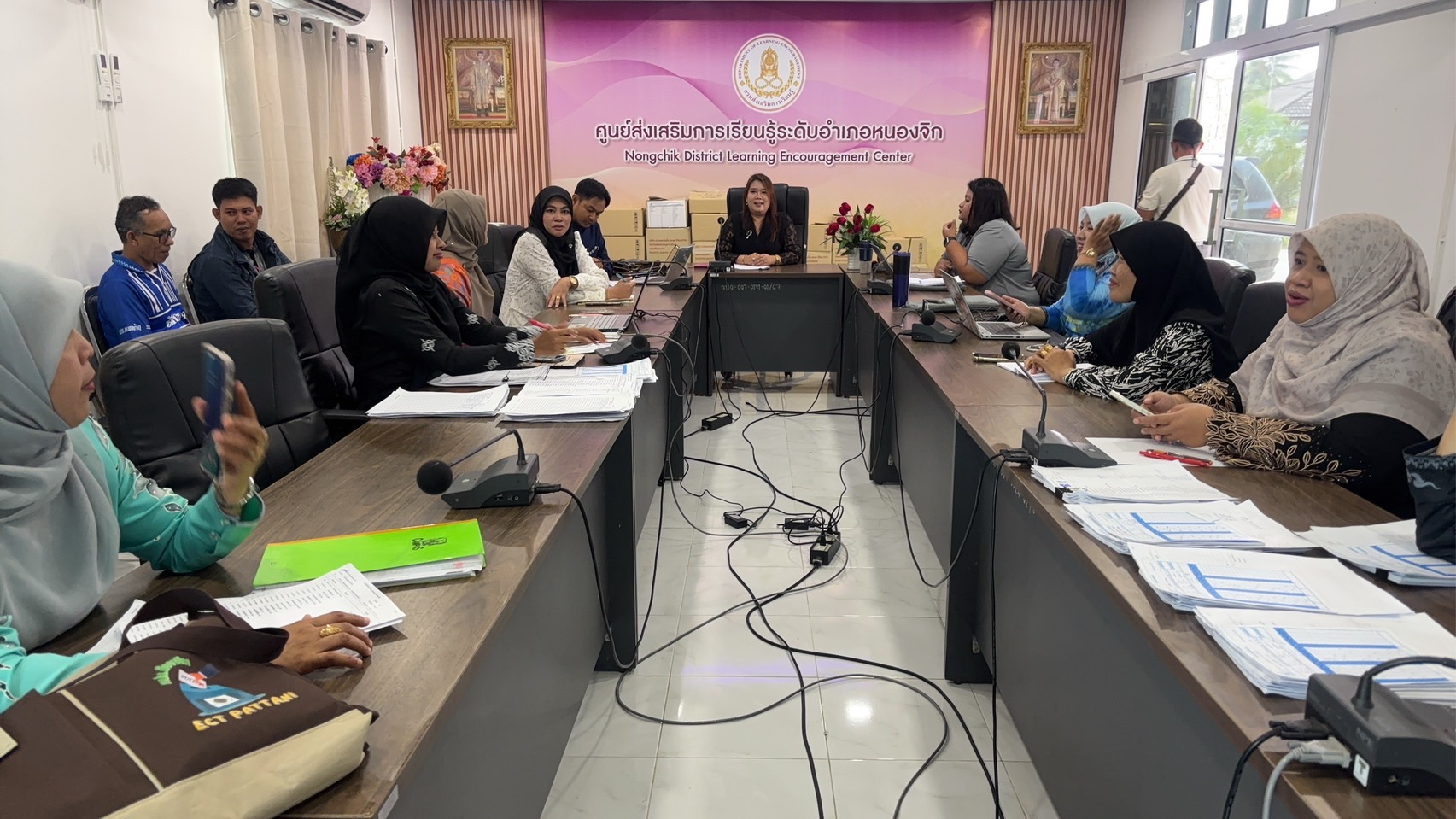 ประชุมบุคลากรผู้รับผิดโครงการศูนย์ฝึกอาชีพชุมชน เพื่อเตรียมความพร้อมรับการตรวจสอบ