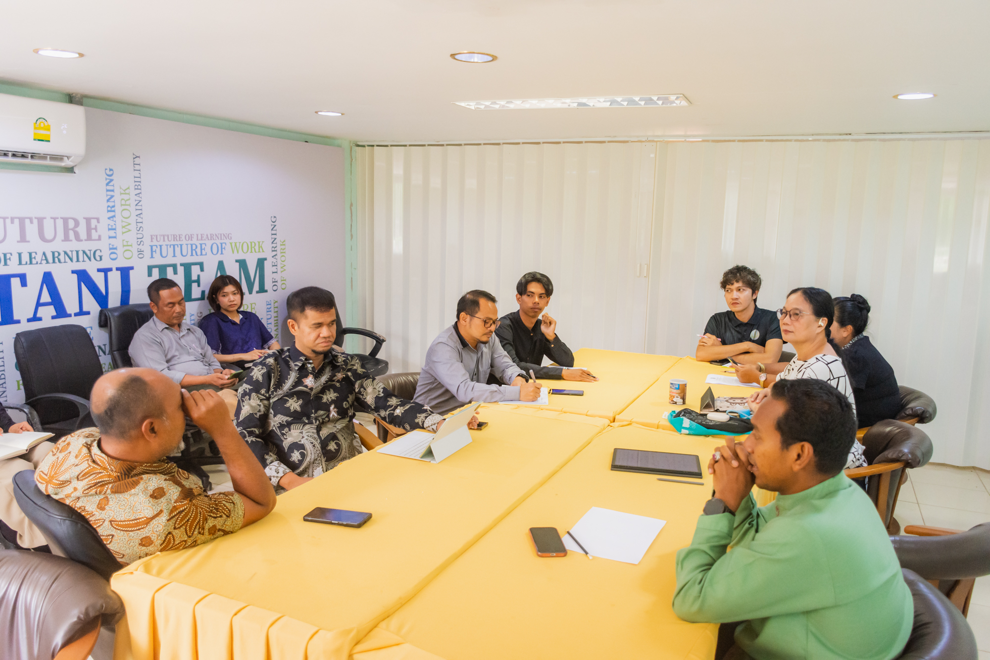 📣 สกร.ปัตตานี เตรียมความพร้อม! ประชุมบุคลากรลุยภารกิจ "งานชุมนุมลูกเสือเยาวชนชายแดนใต้ ประจำปี 2569" ⚜️🏕️