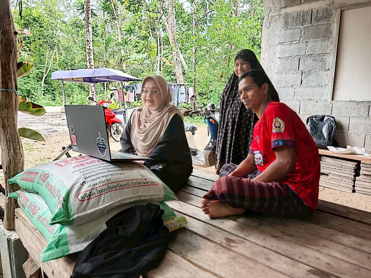 สกร.ระดับอำเภอกะพ้อ จัดการเรียนรู้เพื่อคุณวุฒิตามระดับ กลุ่มเป้าหมายพิเศษนักศึกษาคนพิการ