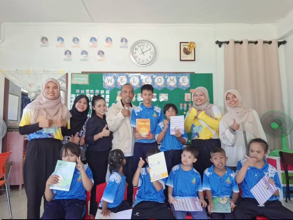 สกร.ระดับอำเภอแม่ลาน ลงพื้นที่จัดกิจกรรมส่งเสริมการอ่าน "อ่านมองเห็นความสุข"