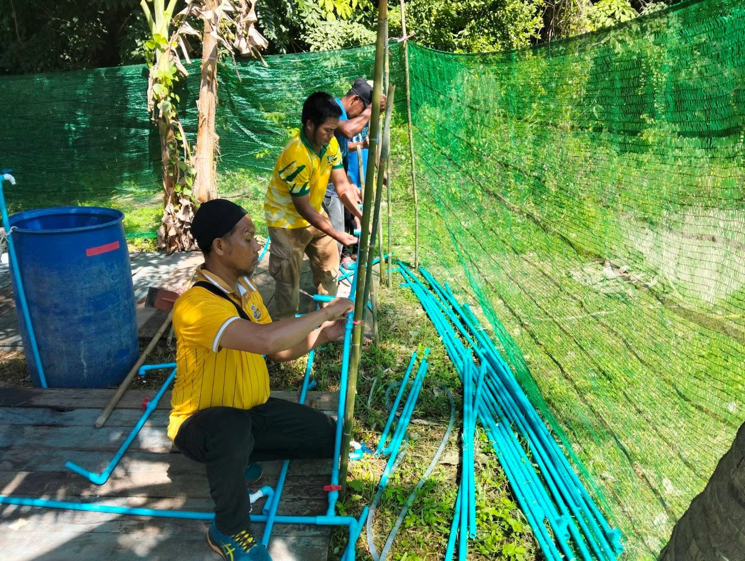 สกร.ระดับอำเภอสายบุรี ร่วมกันดำเนินการจัดเตรียมสถานที่ เพื่อเตรียมความพร้อมในการจัดกิจกรรม "โครงการลูกเสือเยาวชนชายแดนภาคใต้" ⚜️