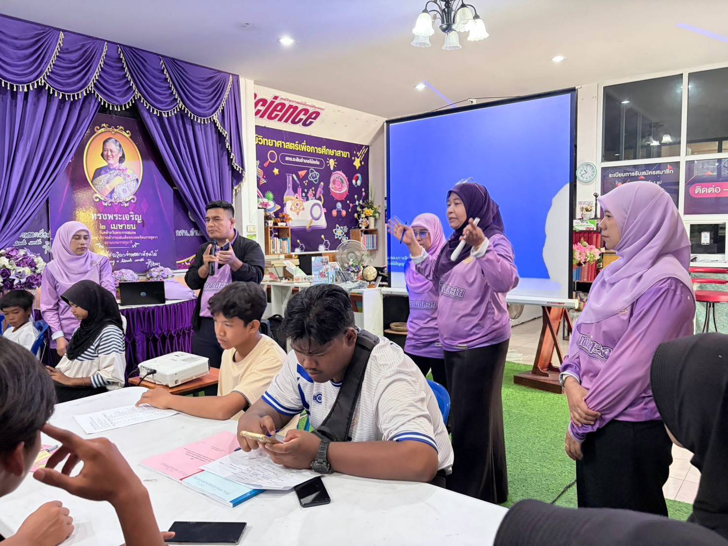 สกร.ระดับอำเภอไม้แก่น   จัดโครงการอนุรักษ์พันธุกรรมพืชอันเนื่องมาจากพระราชดำริ ฯ
