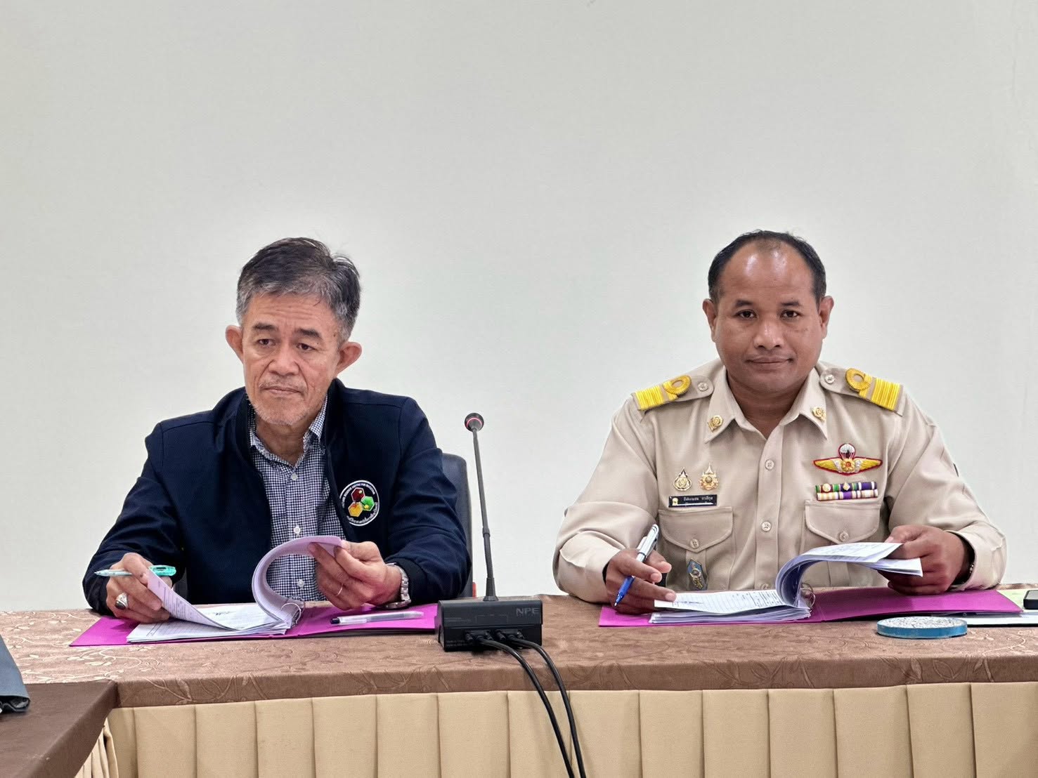 เข้าร่วมประชุมคณะกรรมการตรวจรับพัสดุในงานจ้างก่อสร้าง ห้องน้ำ ห้องส้วม และห้องอาบน้ำ เพื่อตรวจรับงานในงวดที่ 5 และ งวดที่ 7 ณ ห้องประชุมชั้น 2 อาคารสำนักงาน ศูนย์วิทยาศาสตร์เพื่อการศึกษานราธิวาส