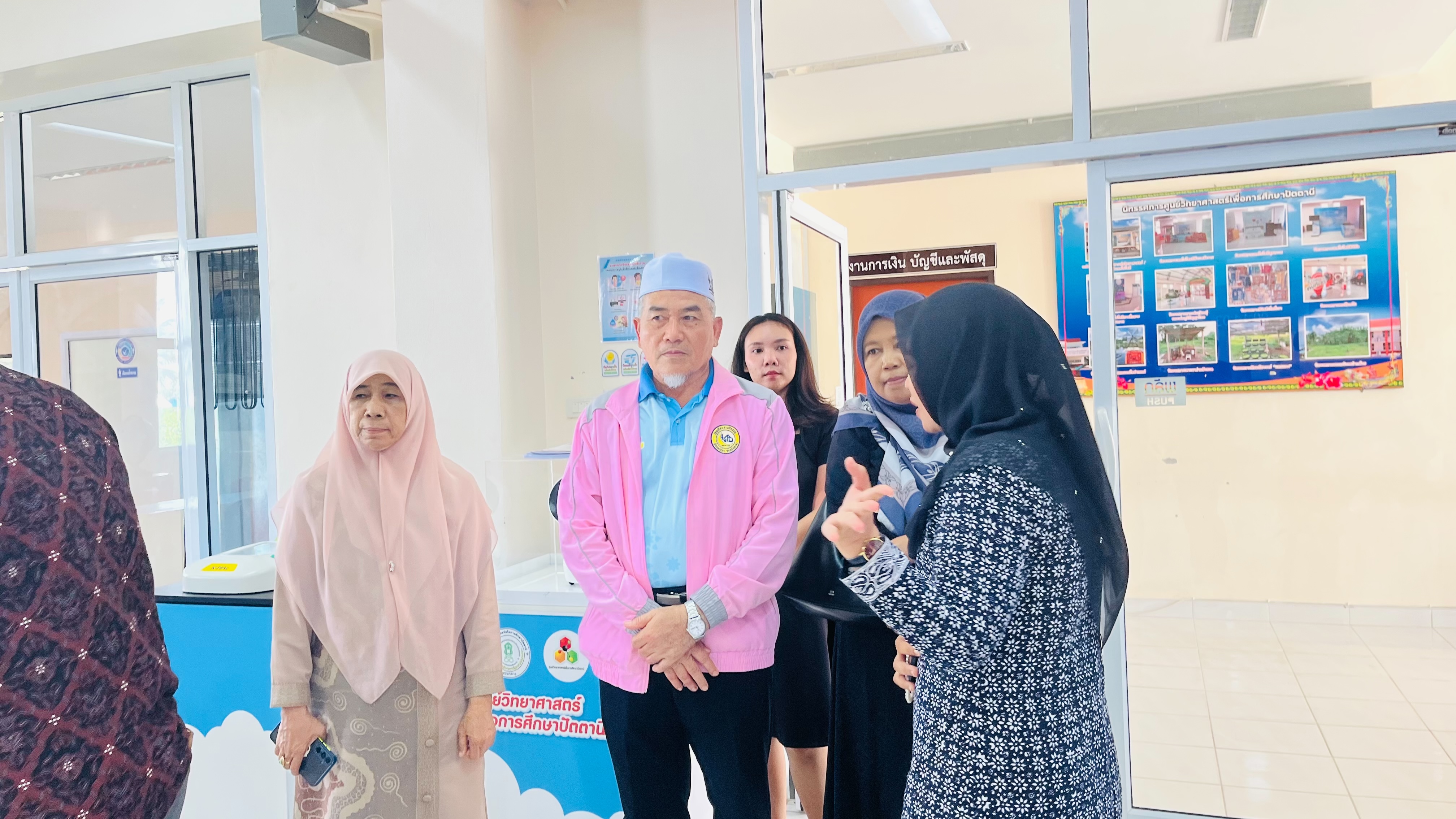 ศูนย์วิทยาศาสตร์เพื่อการศึกษาปัตตานี ต้อนรับผู้อำนวยการพร้อมคณะครู จากโรงเรียนศานติธรรมวิทยา จังหวัดยะลา