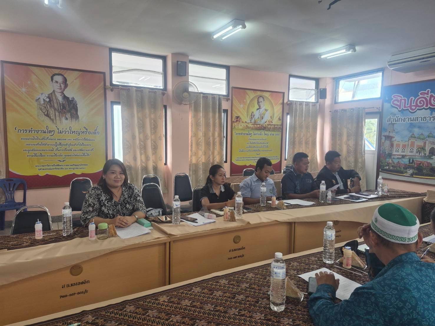 สกร.อำเภอหนองจิก ร่วมประชุมคณะกรรมการพัฒนาคุณภาพชีวิตระดับอำเภอ (พชอ.) ครั้งที่ 2 มุ่งขับเคลื่อนการทำงานแบบมีส่วนร่วม เพื่อคุณภาพชีวิตที่ดีอย่างยั่งยืน