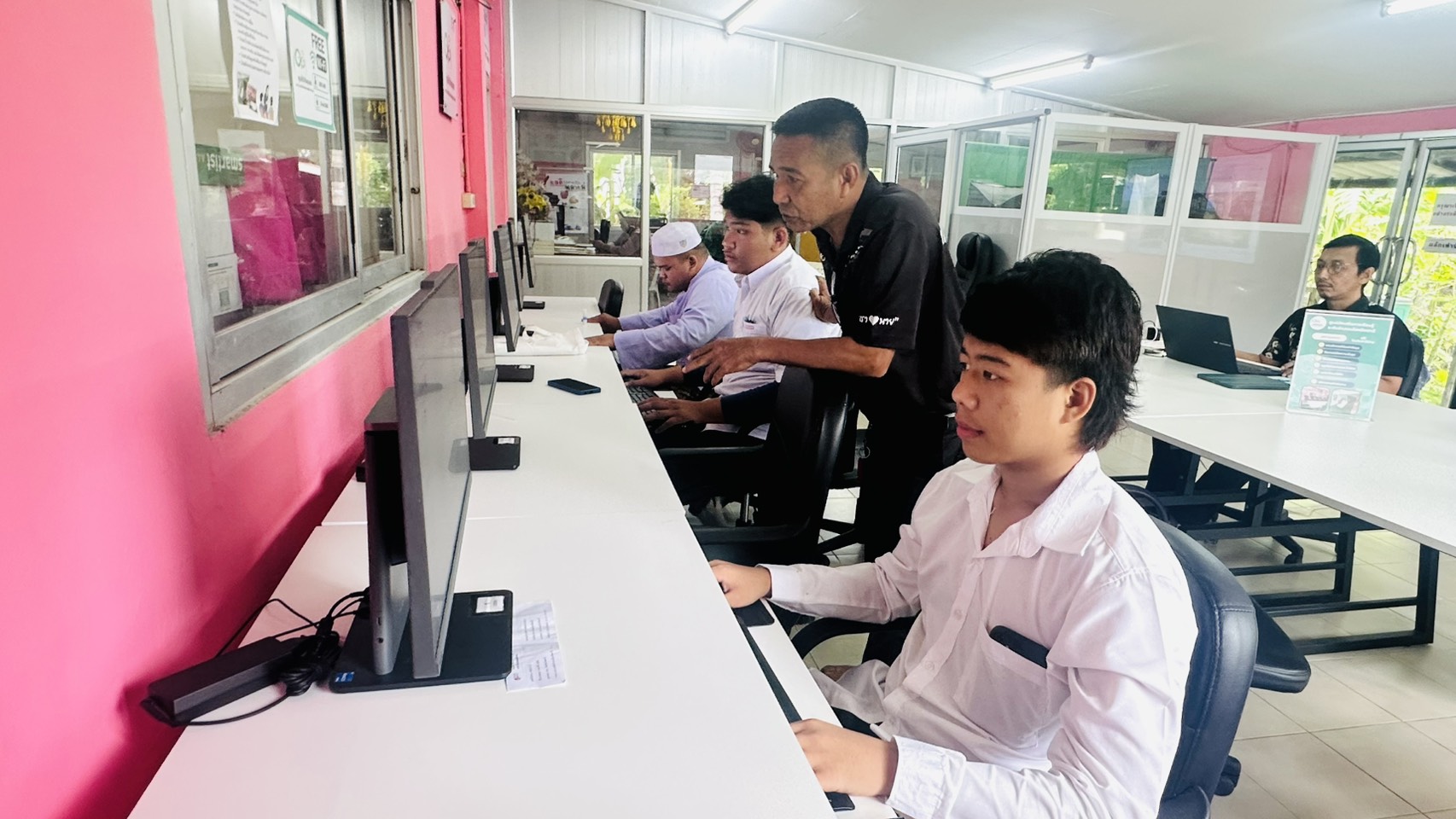 สกร.ระดับอำเภอเมืองปัตตานี ดำเนินการประเมินเทียบระดับการศึกษา มิติความรู้ความคิด ครั้งที่ 1 ประจำปีการศึกษา 2569 ✨