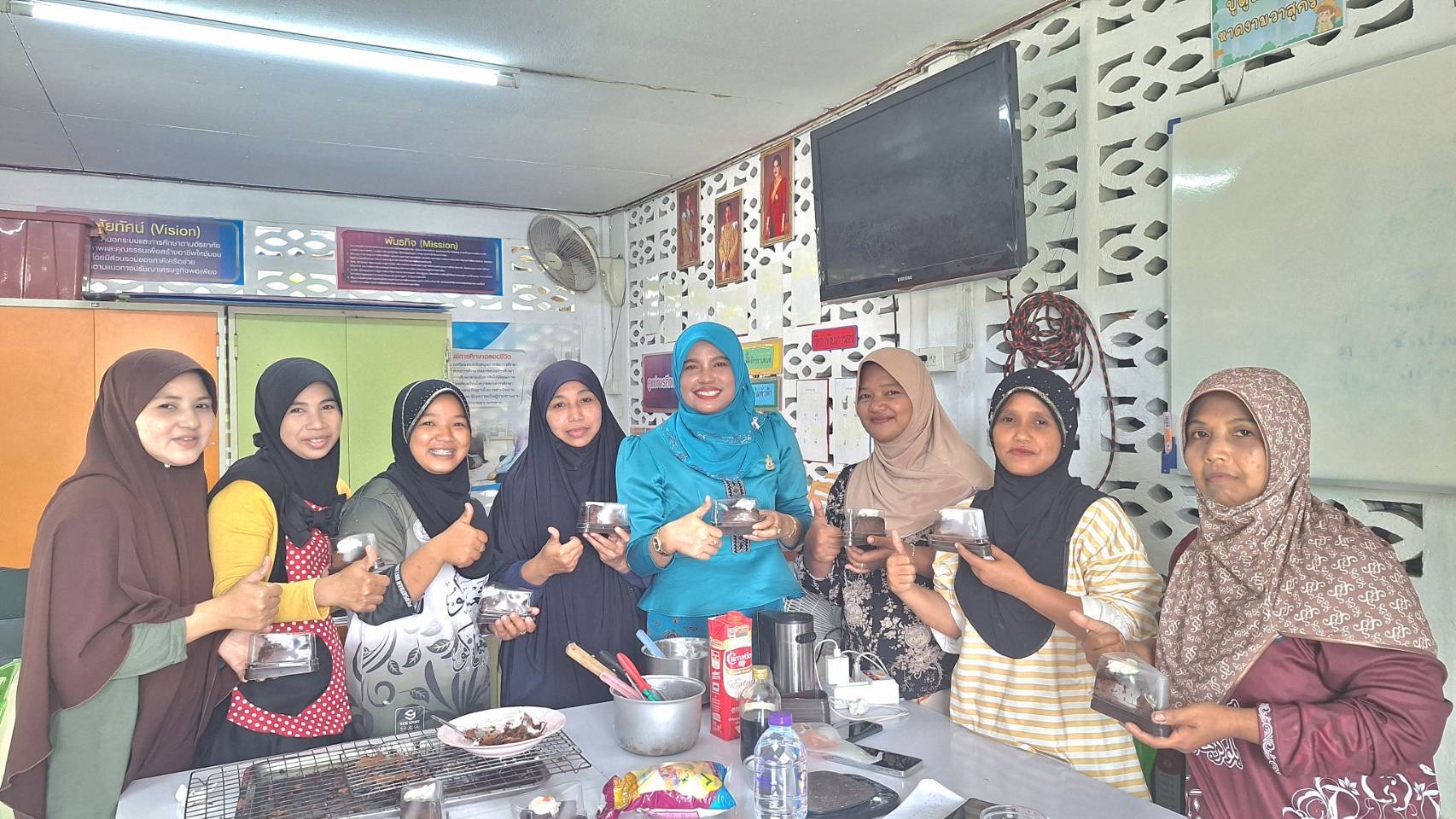สกร.ระดับอำเภอสายบุรี ดำเนินการจัดโครงการพัฒนาอาชีพชุมชน หลักสูตร Bakery Story จำนวน 40 ชั่วโมง