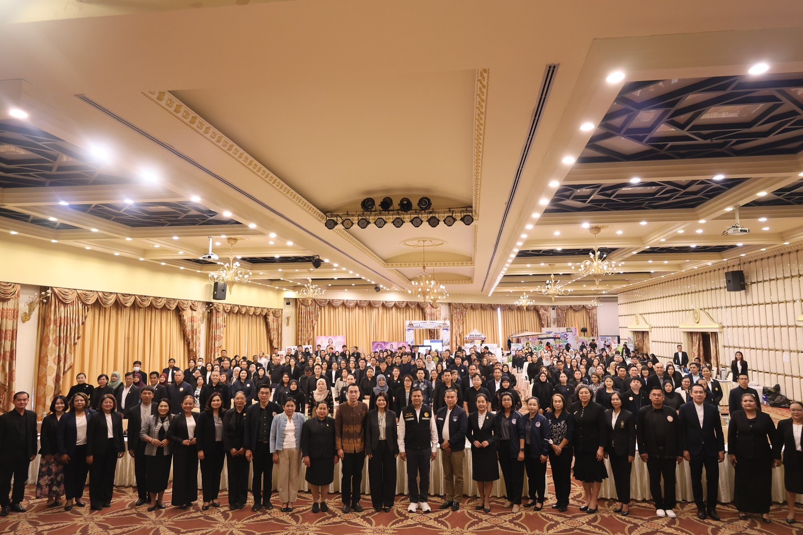 สกร.ระดับอำเภอสายบุรี เข้าร่วมโครงการพัฒนาศักยภาพบุคลากร "Reskill to Reform ยกระดับศักยภาพบุคลากรสู่ยุคใหม่"