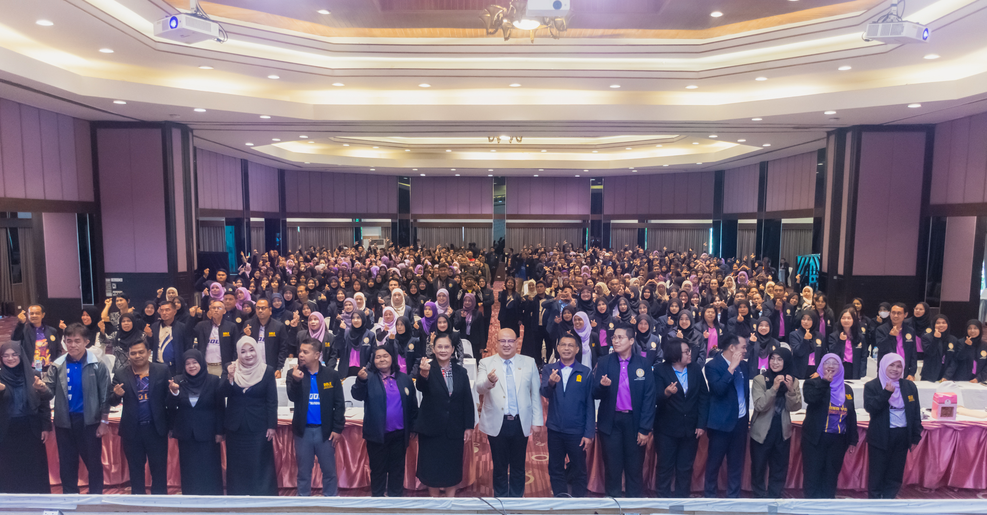 📣 สกร.ปัตตานี ยกระดับบุคลากรสู่ "นักจัดการเรียนรู้" มุ่งเป้าสถานศึกษาปลอดภัย & การเรียนรู้ตลอดชีวิต! 📚✨