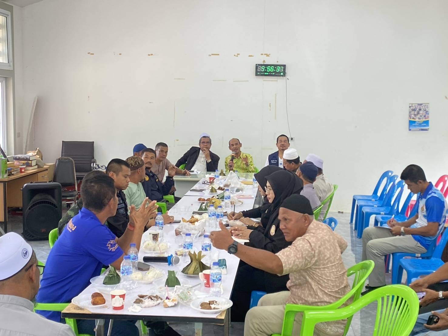 สกร.ระดับอำเภอสายบุรี เข้าร่วมประชุมสภาสันติสุข ณ อาคารศูนย์จริยธรรมตำบลละหารหมู่ที่ ๒ ต.ละหาร อ.สายบุรี จ.ปัตตานี