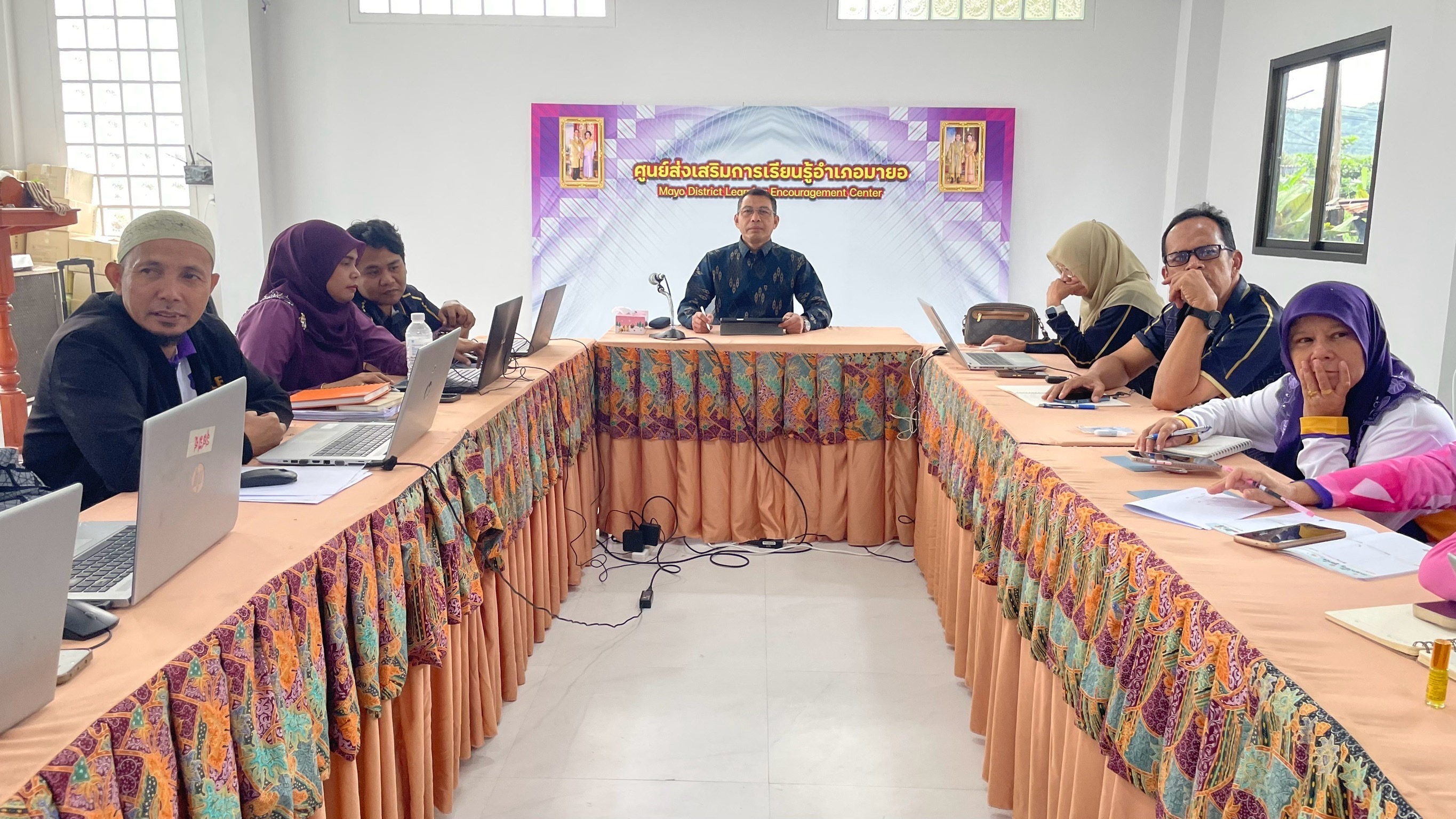 เข้าร่วมรับฟังแนวทางชี้แจงการใช้งานแพลตฟอร์มแหล่งเรียนรู้ กรมส่งเสริมการเรียนรู้ ผ่านระบบออนไลน์
