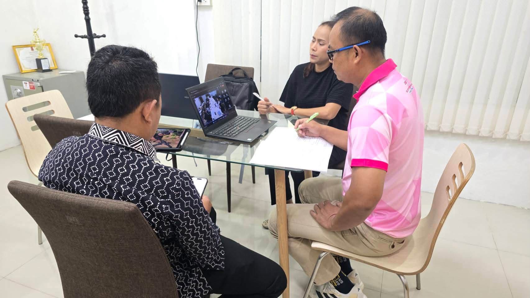 สกร.ระดับอำเภอหนองจิก ร่วมการประชุมแพลตฟอร์มแหล่งเรียนรู้ กรมส่งเสริมการเรียนรู้ ผ่านระบบออนไลน์ (Microsoft Teams)